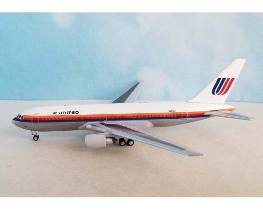 Aero Classics AC411377 1:400 United Airlines Boeing 767-200 N601UA