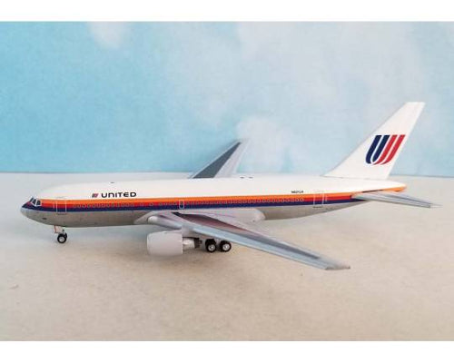 Aero Classics AC411377 1:400 United Airlines Boeing 767-200 N601UA